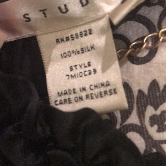 Silk deep v top - Picture 5 of 7